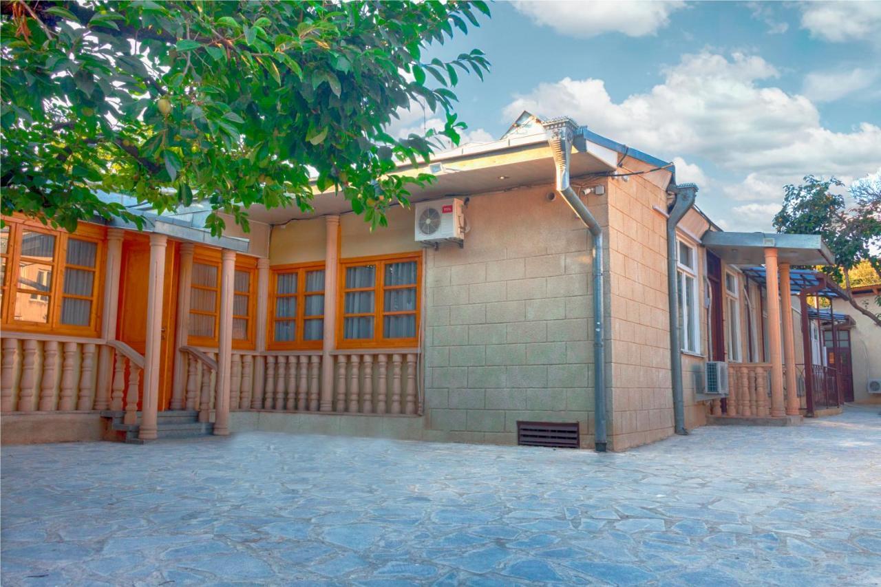 Hotel Tiflis Garden Exterior photo